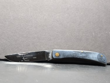 Queen Cutlery "The Plainsman" #1480 Vintage 1978 Pocket Knife 440 SS, Blade is embossed with "The