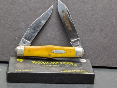 1988 2 Blades, Winchester Moose Knife Yellow Bone W15 2880 1/2 New in Box Made in USA By Bluegrass
