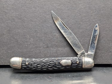 Imperial Vintage Prov RI 2284833 2689400 2479855 2 Blade Folding Pocket Knife some discoloration on