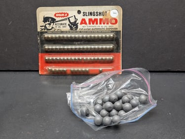 Wamo Sling Shot ammo 170 25 Cal Shot Vintage Dispenser Pack 1965 & Lead Balls