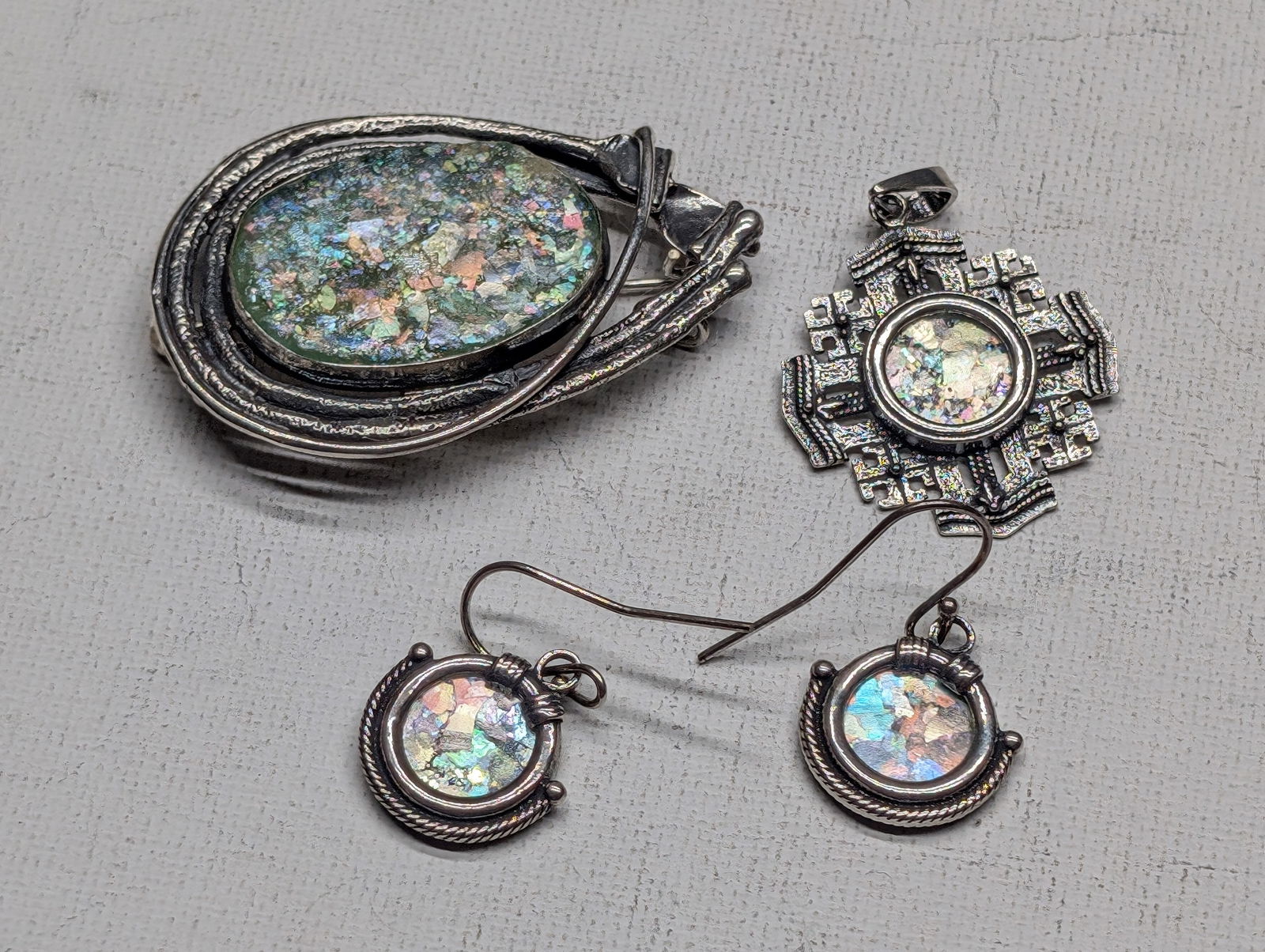 1992 Winchester Cartridge Series 45-70, W18 10100 Candy Stripe Toothpick, light stains on blade (1 of 11)