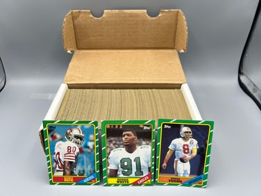 1986 Topps Football Complete Set W/ Rookies of Jerry Rice, Reggie White, Steve Young, Bruce Smith