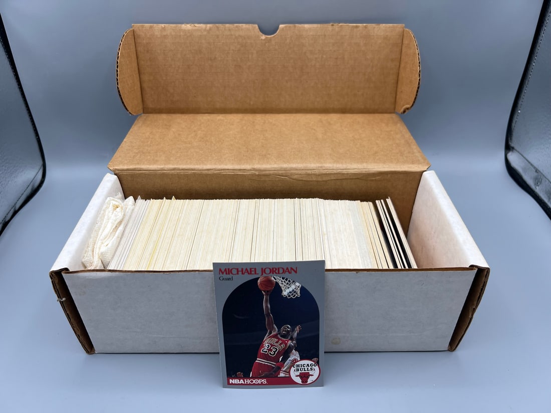 1990 Hoops Basketball Complete Set (1 of 3)