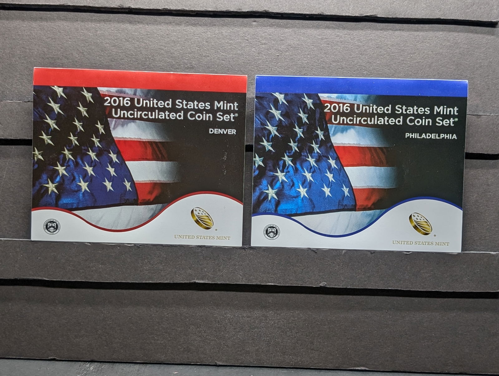 2016 United States Mint P&D Uncirculated Coin Set in OGP (1 of 7)