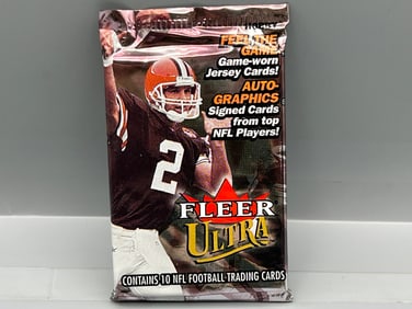2000 Fleer Ultra Football Factory Sealed Hobby Pack - Possible Tom Brady RC - Cards may be sticking