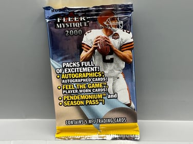 2000 Fleer Mystique Football Factory Sealed Hobby Pack - Possible Tom Brady RC