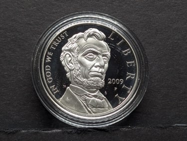 2009-P PROOF Abraham Lincoln Commemorative Silver Dollar in Capsule