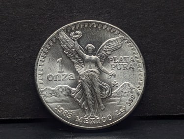1983 Mexican Silver Libertad Round. One Troy Ounce Silver.999 Fine