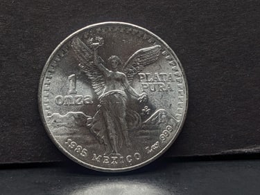 1985 Mexican Silver Libertad Round. One Troy Ounce Silver.999 Fine