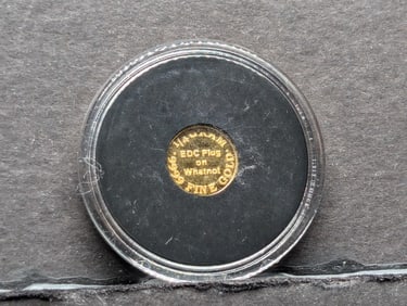 1/4th Gram .9999 FINE GOLD EDC Plug on Whatnot Designed Miniature Round in Capsule