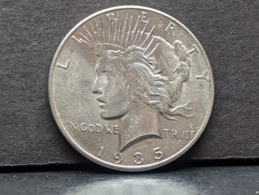 **GEM BU** 1935 Peace Silver Dollar