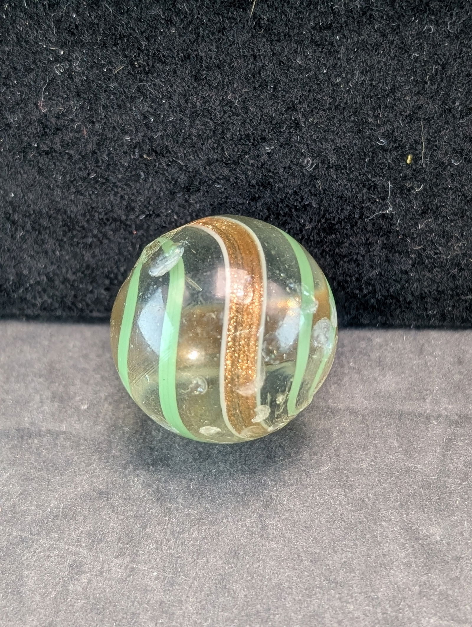 Gold Lutz Band Large Marble (1 of 2)