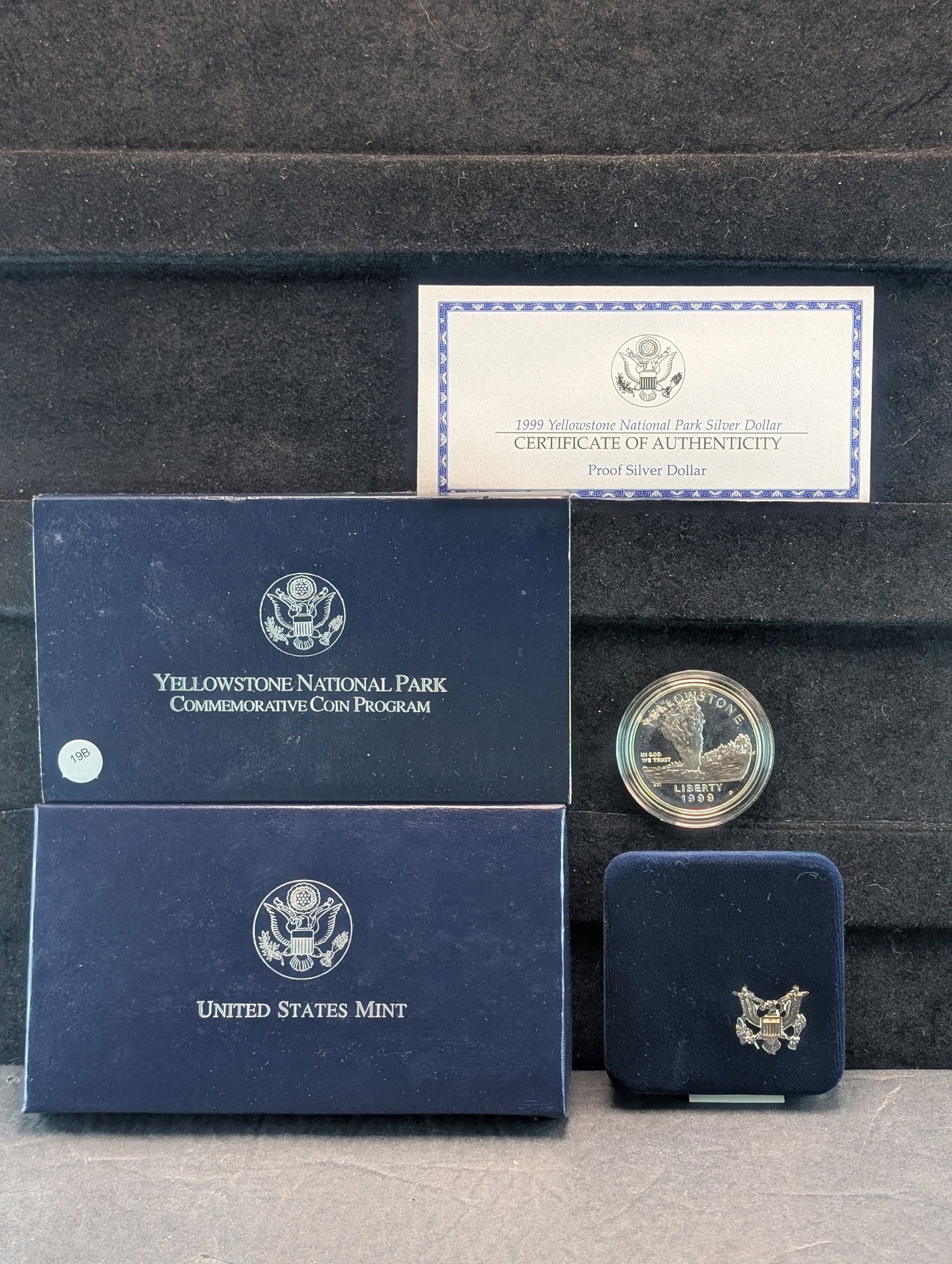 1999-P US Mint Yellowstone National Park Commemorative Proof Dollar (1 of 4)