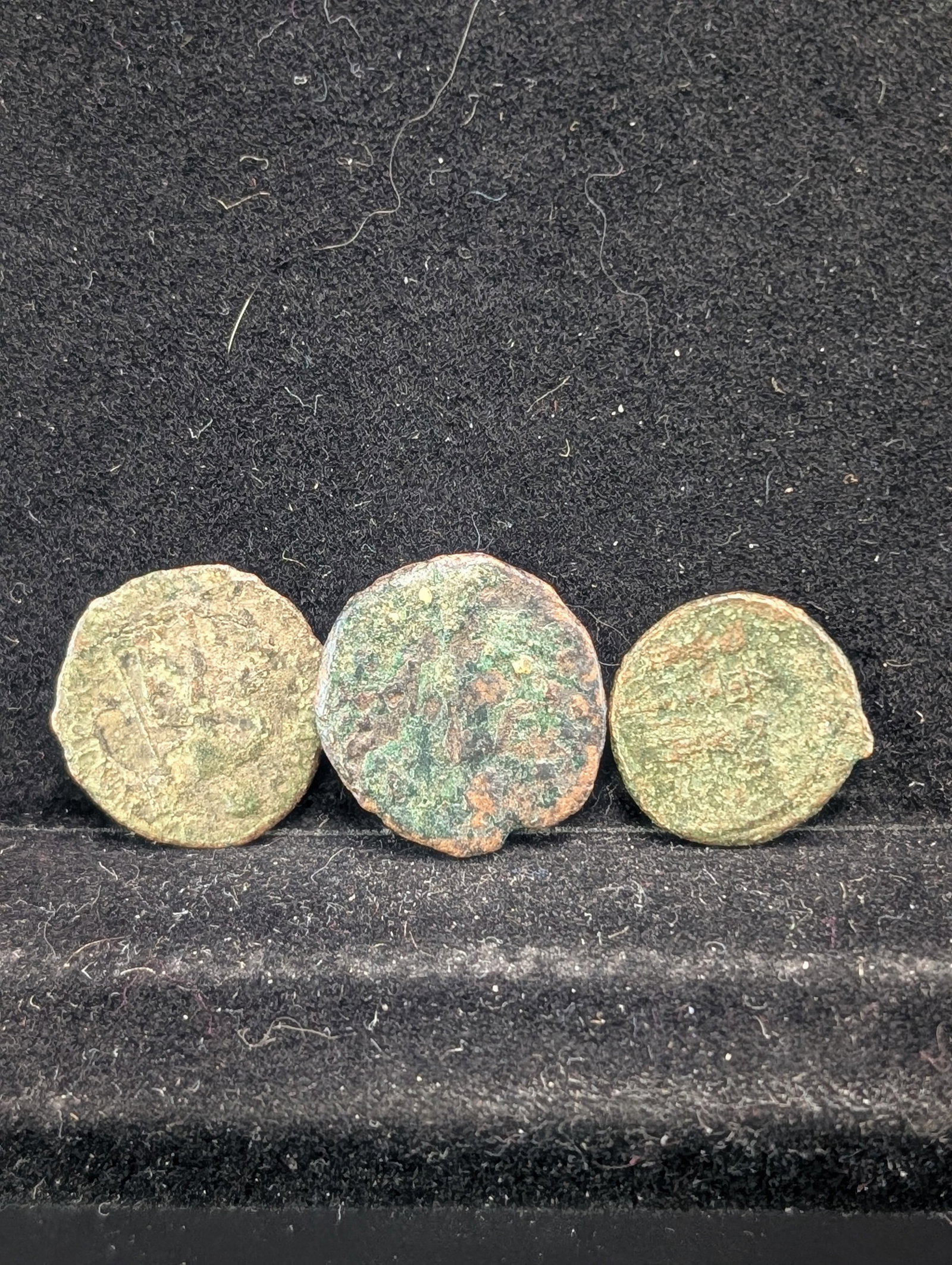 3, 367-375 AD, (Nice Details), Ancient Roman Coin's, over 1,600 years old!: 3, 367-375 AD, (Nice Details), Ancient Roman Coin's, over 1,600 years old!