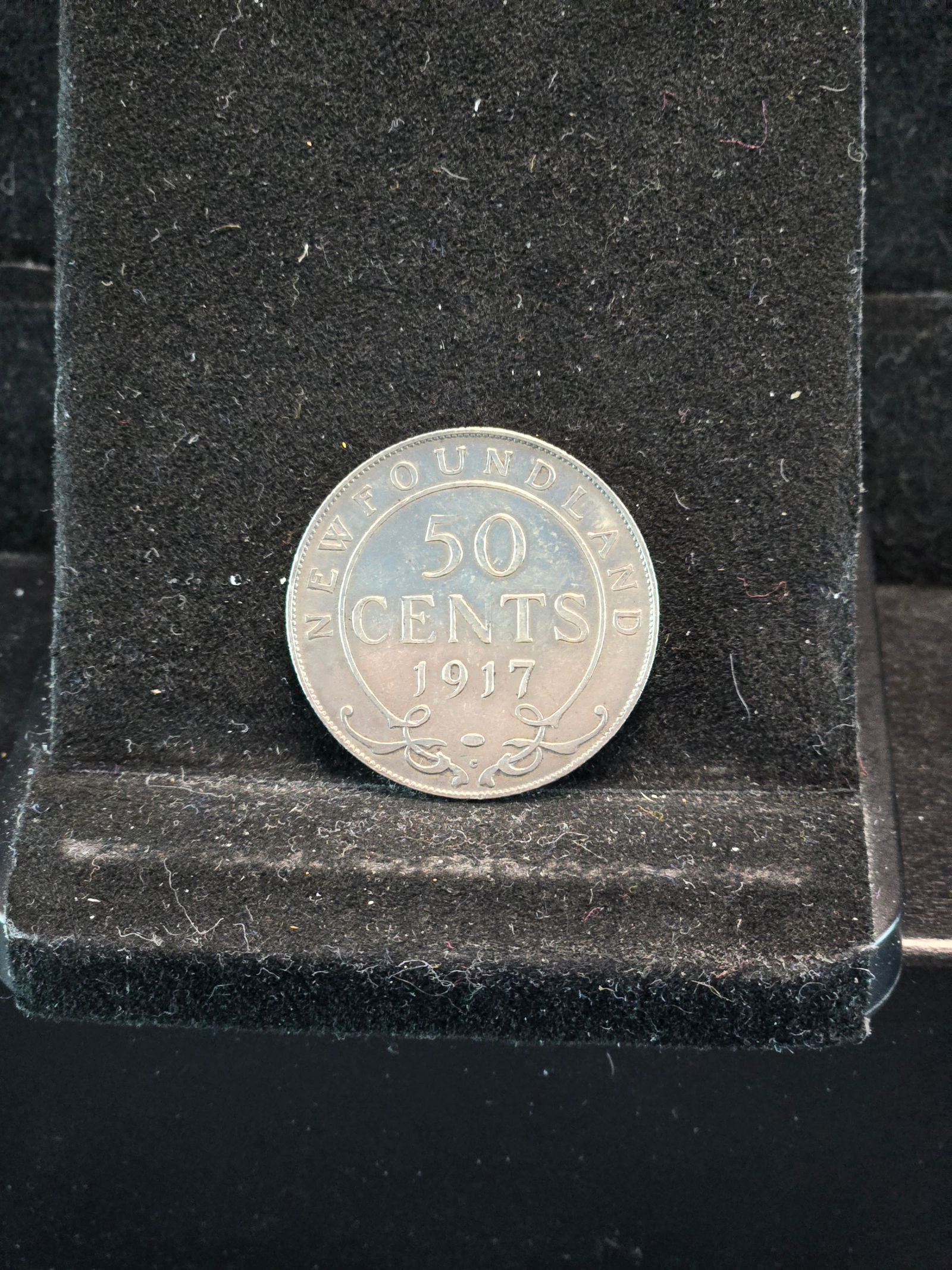 1917-C Newfoundland 50 Cents Sterling Silver (.925) Coin. George V Portrait. (1 of 2)