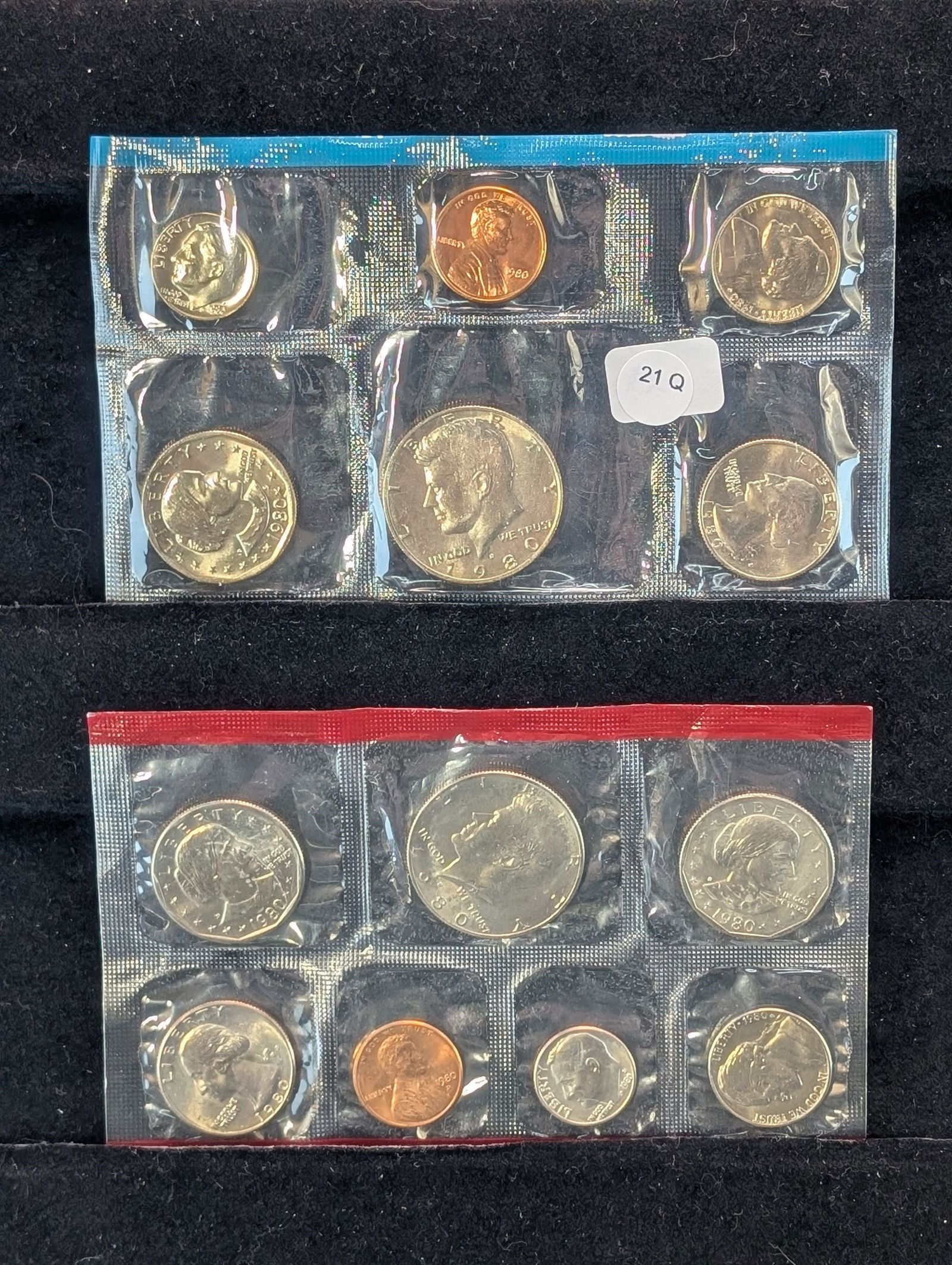 1980 P&D US Mint Set 13 Coins (3) SBA Dollars ) (1 of 2)