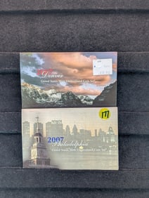 2007 US Mint Uncirculated Coin Set P and D Mint Marks, includes 1937 Canada Dollar Banknote