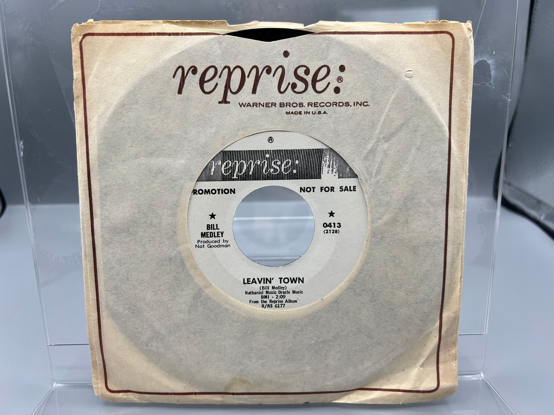 Bill Medley - 7-inch 45 rpm record: Leavin' Town/I Surrender (1965), white label promo (Side A is a (1 of 4)