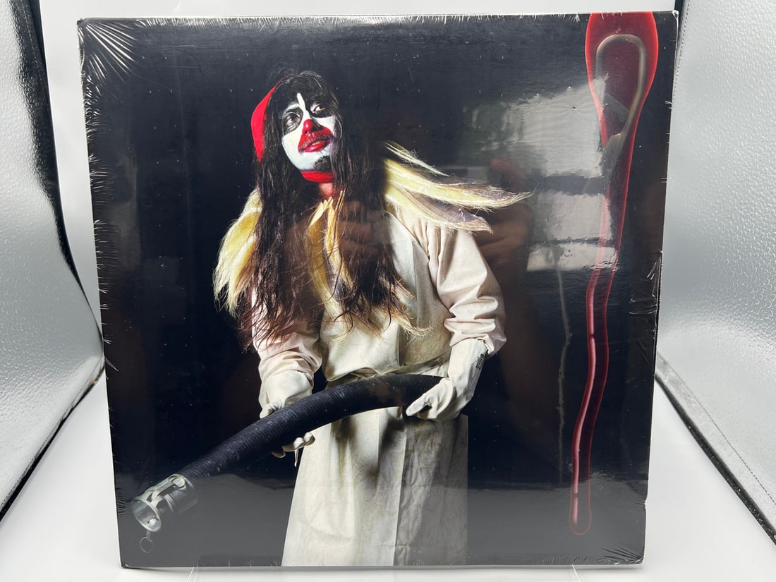 SEALED - Bjork: The Music From Matthew Barney's Drawing Restraint 9 (2019). This is an EU pressing: SEALED - Bjork: The Music From Matthew Barney's Drawing Restraint 9 (2019). This is an EU pressing (reissue) of Bjork's 7th studio album and second soundtrack. - Records have not been tested by the au