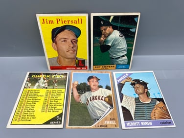 Lot of (5) 1950s & 60s Topps Baseball Cards W/ Merritt Ranew "Sold" Variation - Varying Conditions