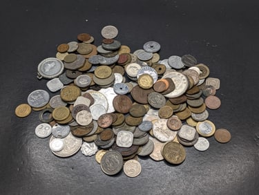 Assortment Of Foreign Coins From Many Different Countries. Coins Weigh 2 Pounds.