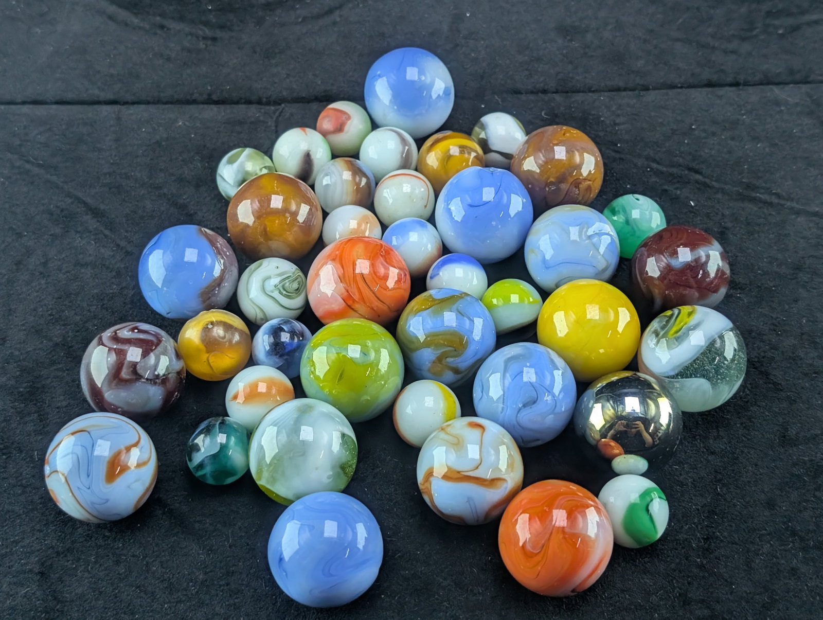 (20) Large & (20) Small Agates Marbles: (20) Large & (20) Small Agates Marbles