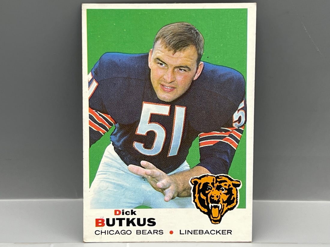1969 Topps #134 Dick Butkus (HOF) / Bears: 1969 Topps #134 Dick Butkus (HOF) / Bears