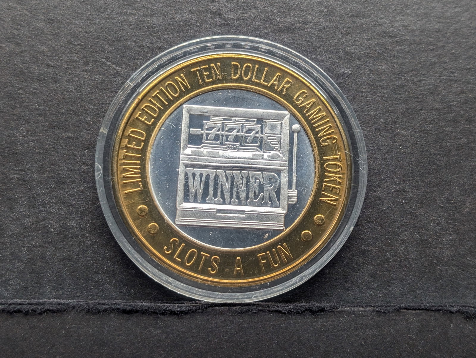 Limited Edition .999 FINE SILVER CENTER Slots-A-Fun Casino $10 Gaming Token in Capsule: Limited Edition .999 FINE SILVER CENTER Slots-A-Fun Casino $10 Gaming Token in Capsule