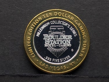Limited Edition .999 FINE SILVER CENTER Boulder Station Casino $10 Gaming Token in Capsule
