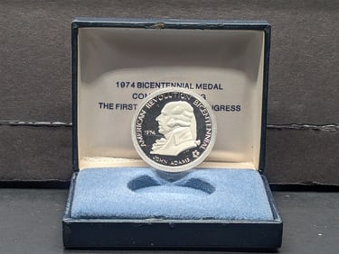 1974 Bicentennial Medal-The First Continental Congress. GEM Proof Like BU in display Box. One ounce