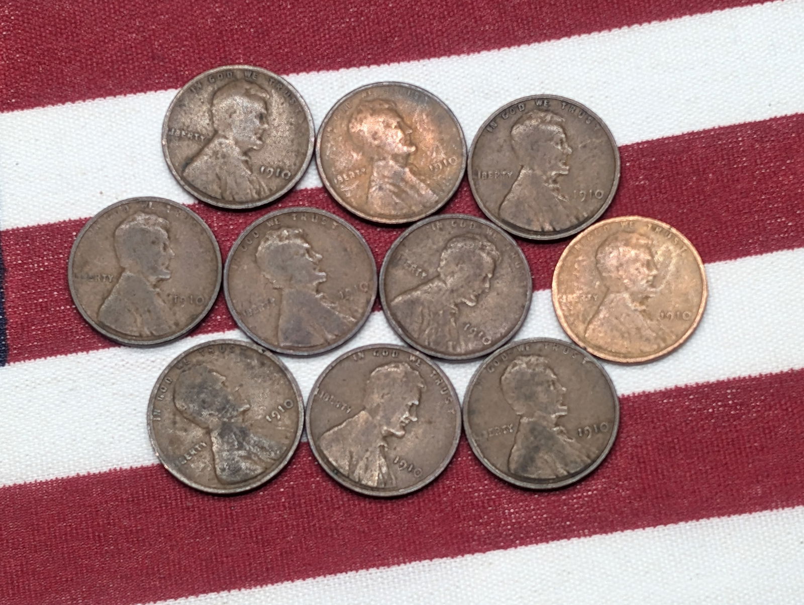 (10) 1910 Lincoln Cents (1 of 4)