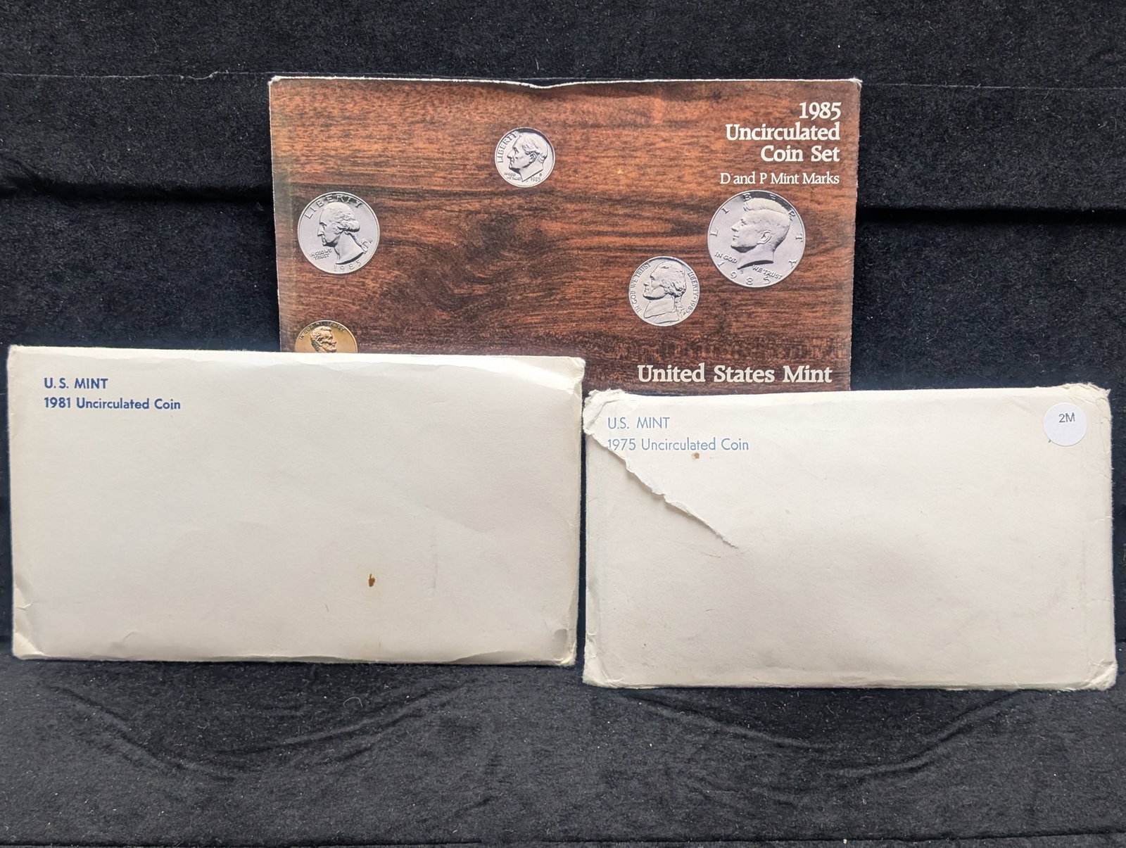 1975 P & D 1981 P & D 1985 P & D United States Mint Sets With Original Gov't Packaging. 37 Coins.: 1975 P & D 1981 P & D 1985 P & D United States Mint Sets With Original Gov't Packaging. 37 Coins.