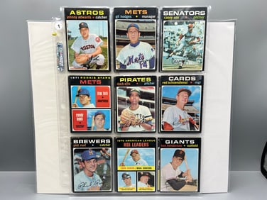Lot of (18) 1971 Topps Baseball Cards W/ Some Stars - Varying Conditions