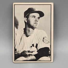 1953 Bowman Black and White John Sain #25