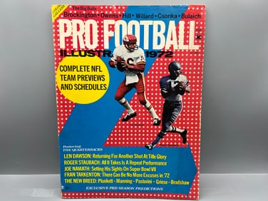 1972 Vintage Pro Football Illustrated Magazine W/ Roger Staubach & Len Dawson On Cover