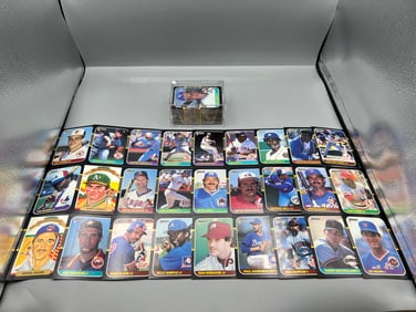 Lot of (125+) 1987 Donruss Baseball Cards W/ Some Stars - Varying Conditions