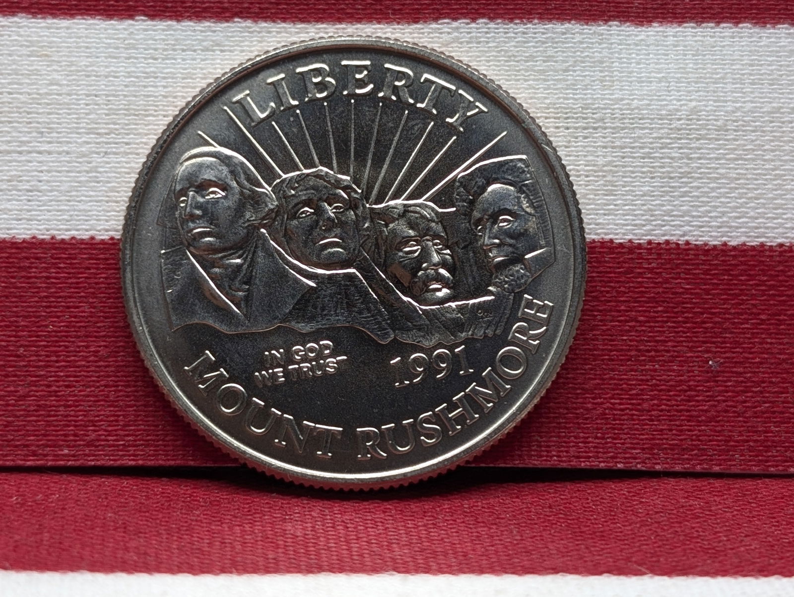 1991-D Mount Rushmore Commemorative Half Dollar (1 of 2)