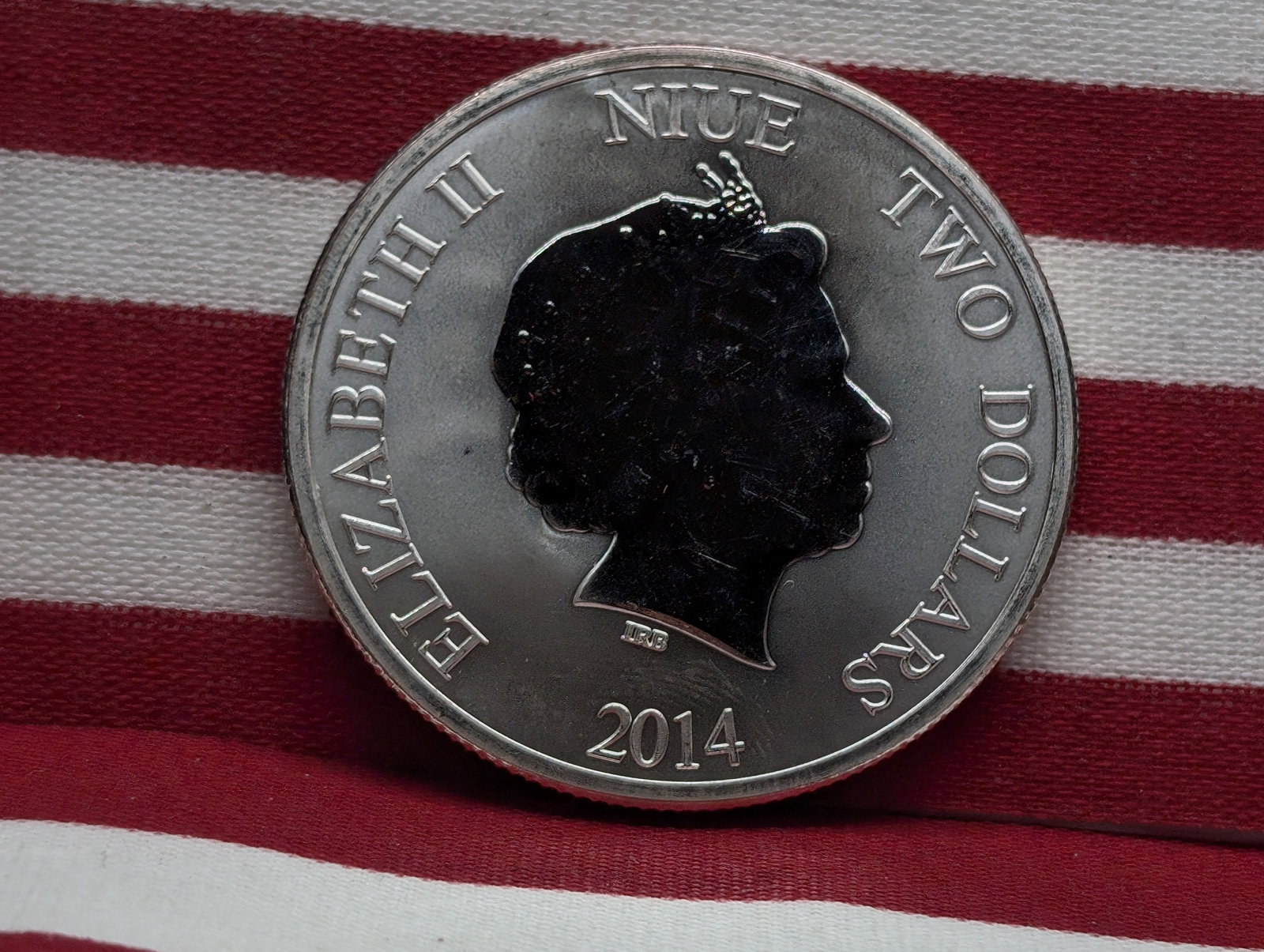 2014 Niue Two Dollar  Turtle .999 Fine Silver One Ounce Coin (1 of 2)