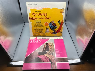 1964 Fiddler On The Roof & 1961 Spain Vinyl Albums - SP 44016 & LSO-1093