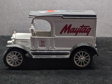 ERTL Collector Metal 1917 Ford Model T Del. Van Coin Bank w/Key - Serial # 2604