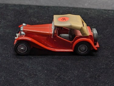 Match-Box Collector Metal 1945 MG TC 1:50 Scale