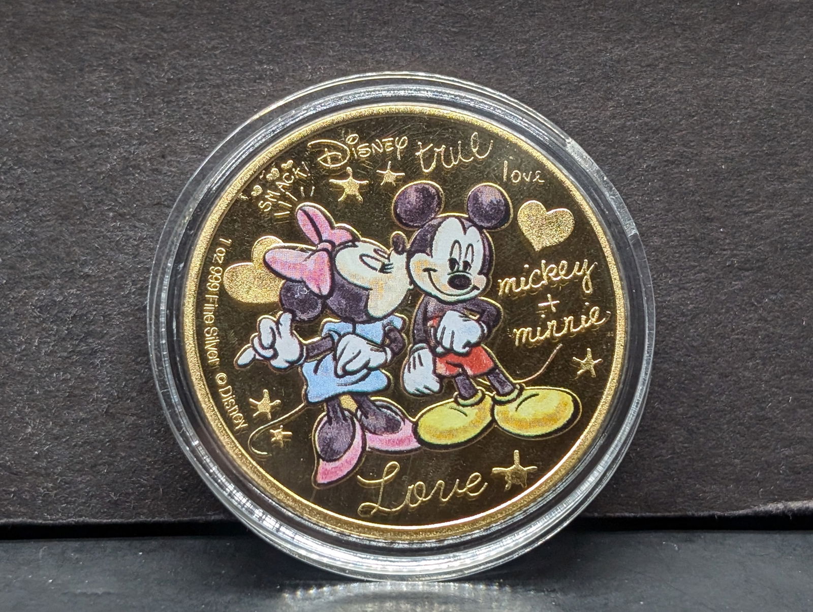 Disney's-Mickey & Minnie Token, New, Novelty 2020 New Zealand (1 of 2)