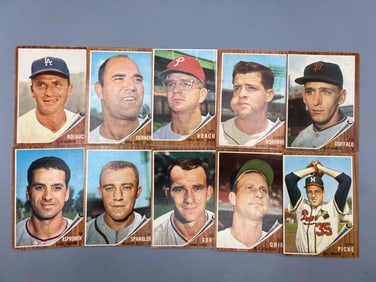 Lot of (10) 1962 Topps Baseball High Number Cards - Varying Conditions