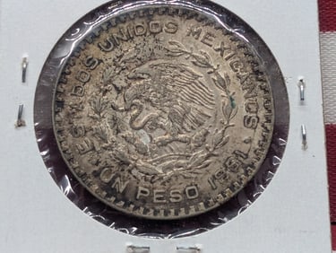 1961 Un Peso Mexican Coin, 10% Silver