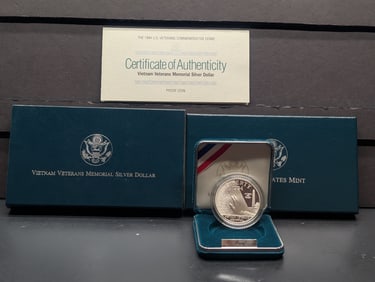 1994-P PROOF Vietnam Veterans Memorial Commemorative 90% Silver Dollar in OGP w/ COA