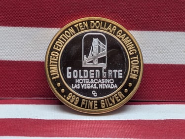Limited Edition .999 FINE SILVER Center Golden Gate Casino $10 Gaming Token in Capsule