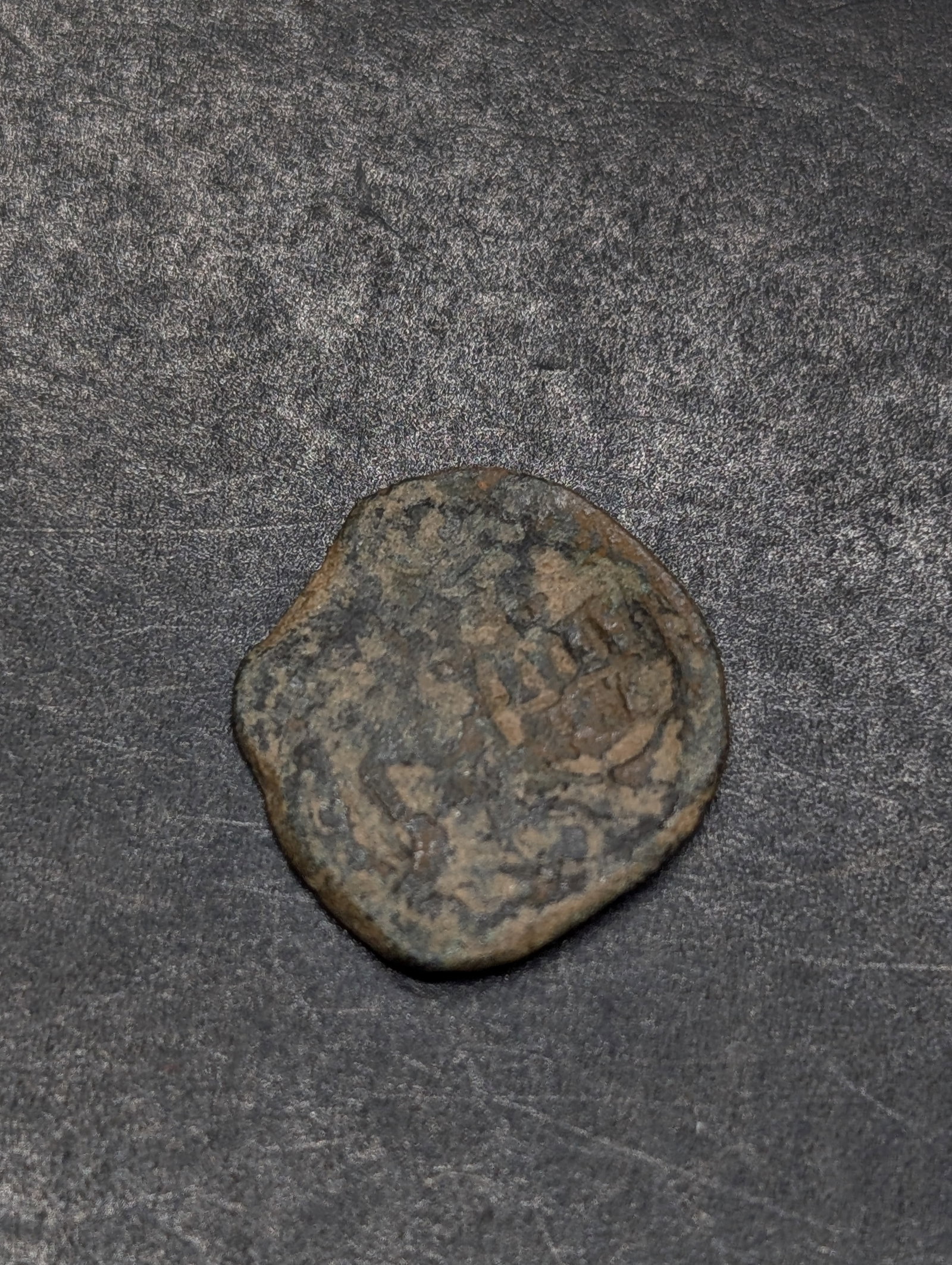 1600-1700, Great Details on Castle, Pirate Era Coin, Over 300 Years Old: 1600-1700, Great Details on Castle, Pirate Era Coin, Over 300 Years Old