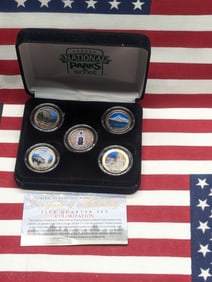 Five Colorized Washington Quarters Of America's National Parks In Case With COA+C57:C92