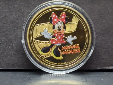 CLAD Disney's-Minnie Mouse, Token, New, Novelty, (NO GOLD OR SILVER CONTENT)