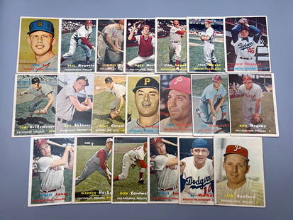 Lot of (20) 1957 Topps Baseball Cards - Varying Conditions: Lot of (20) 1957 Topps Baseball Cards - Varying Conditions